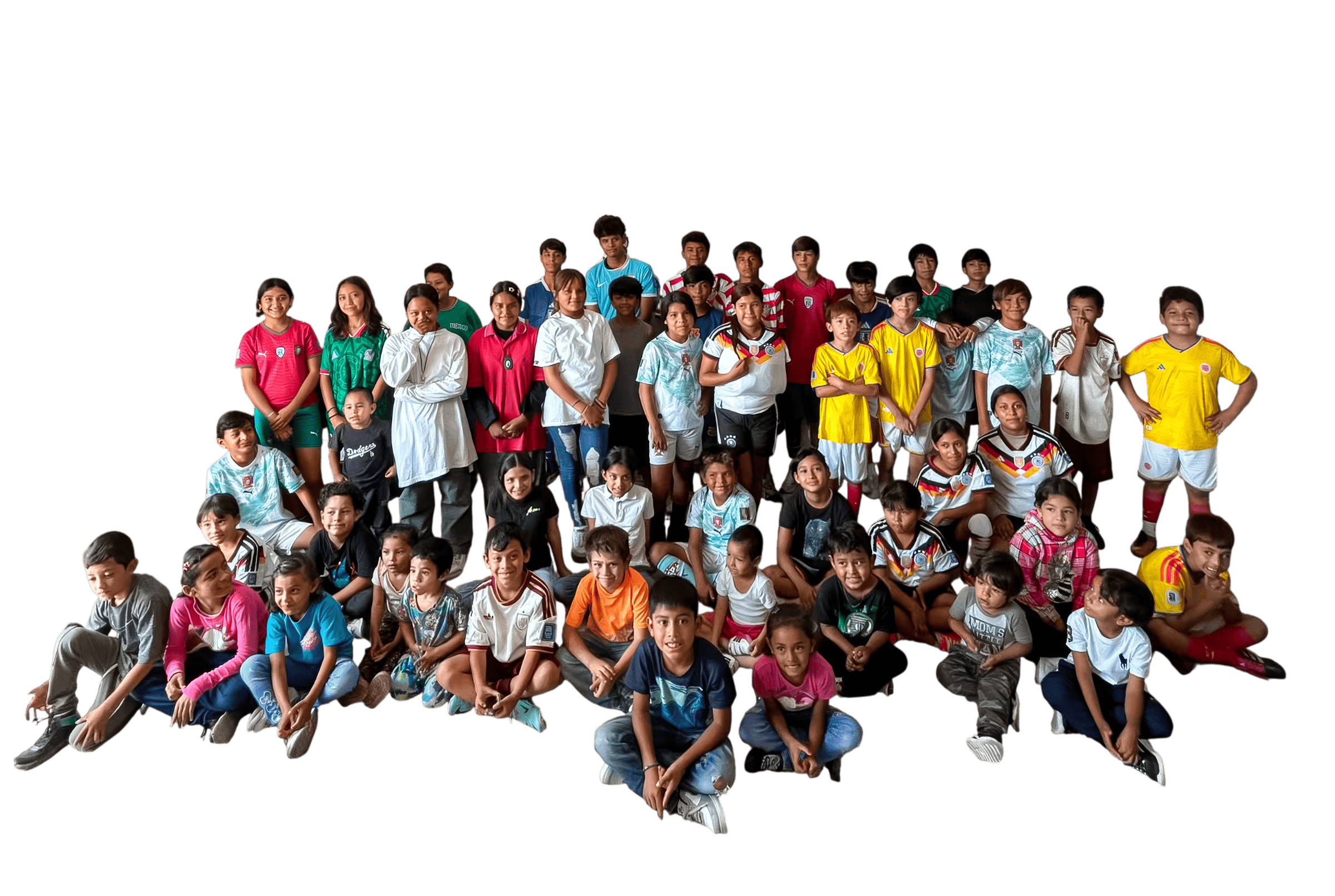 Niños y jóvenes beneficiados de la Asociación Vivimos para Cambiar